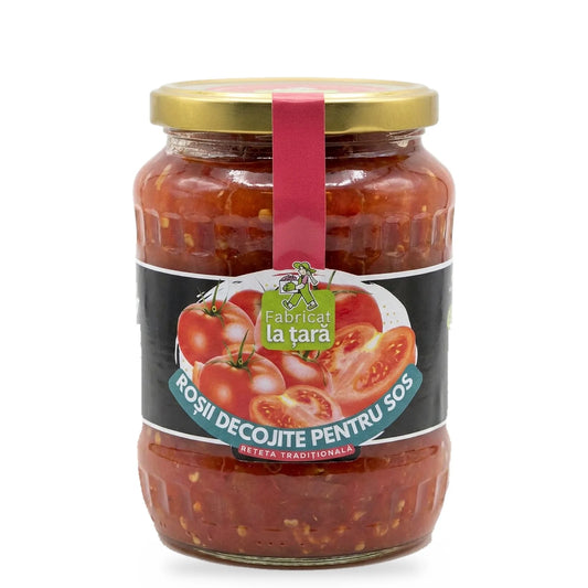 Borcan de 720 ml de Roșii Decojite în Sos Propriu Fabricat la Țară, de casă, pe fundal alb
