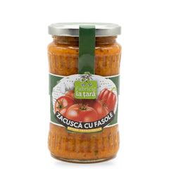 Borcan de 370 ml de Zacuscă cu Fasole Fabricat la Țară, zacuscă de casă tradițională, pe fundal alb